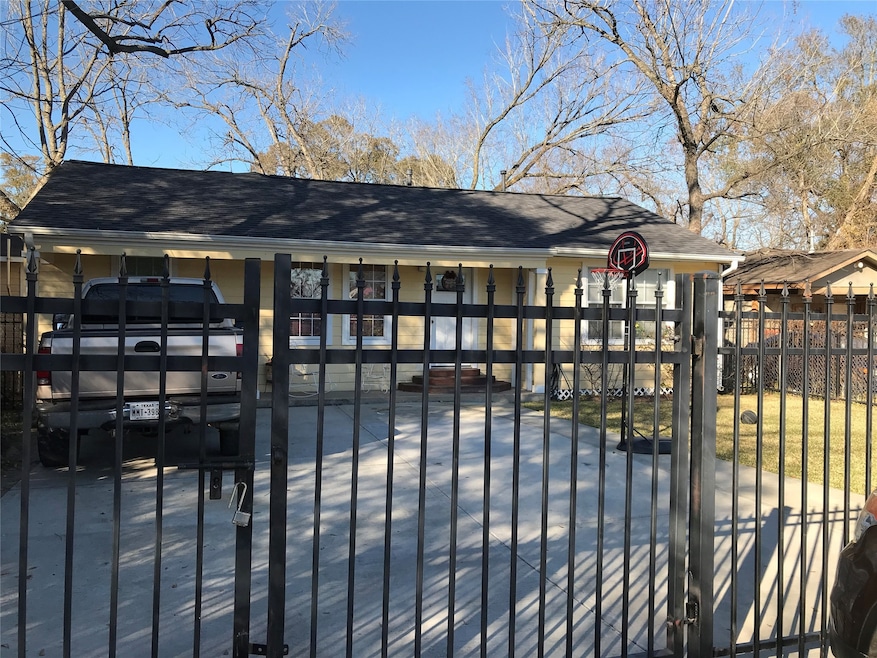 3217 Firnat St, Houston, TX 77093 - photo 1