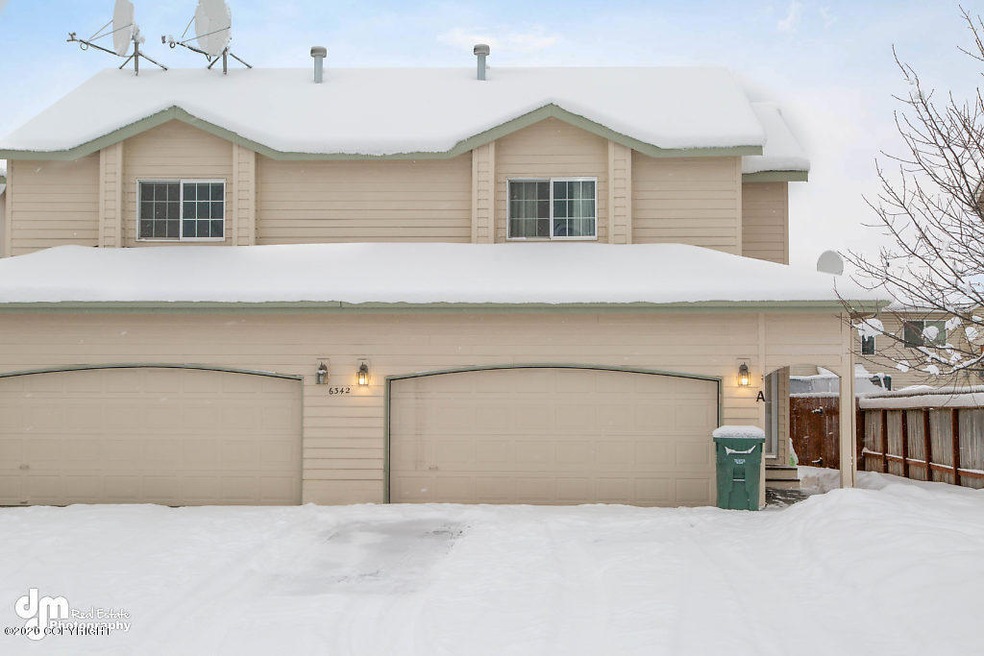 Exterior Front-0163-SMALL