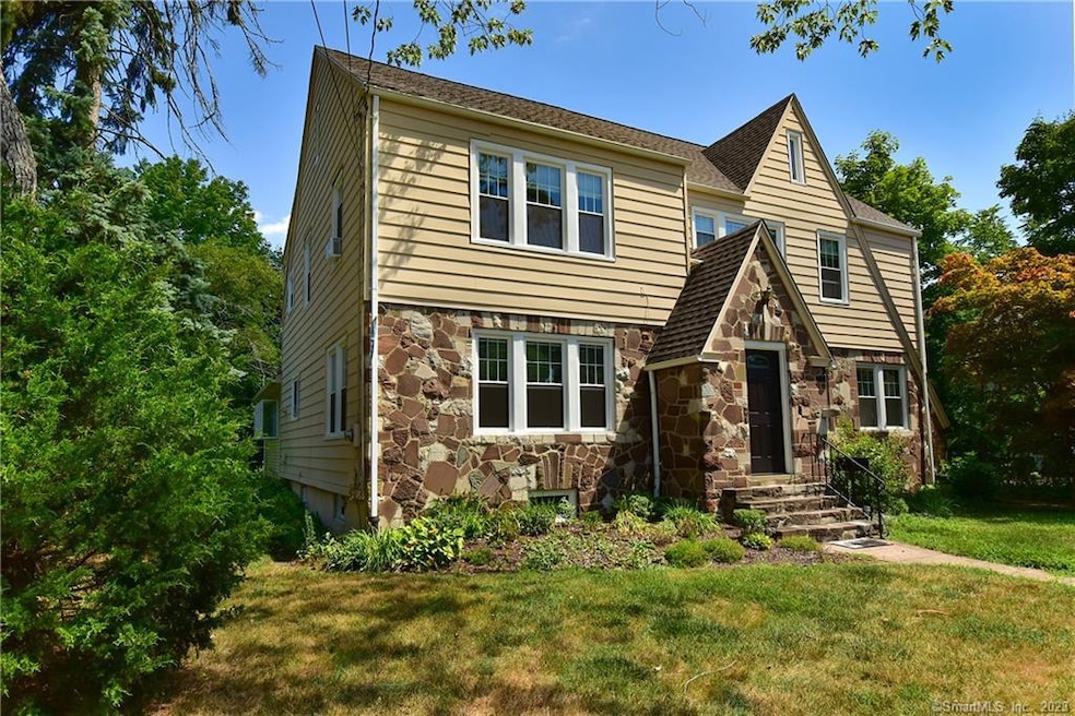 28 Park Ave, Windsor, CT 06095 - photo 1