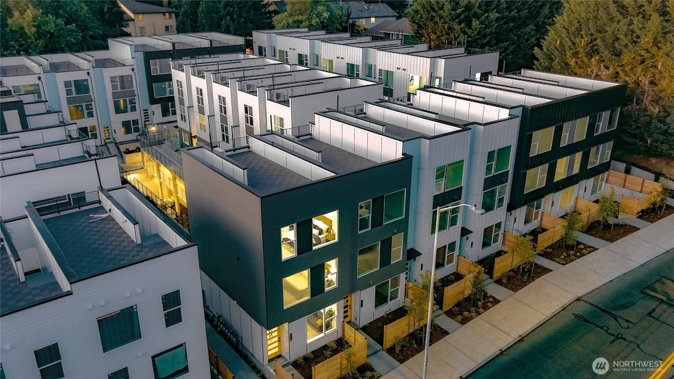 3510 NE 125th St unit A, Seattle, WA 98125 - photo 1