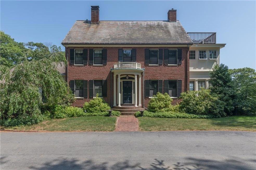 279 Foreside Exterior