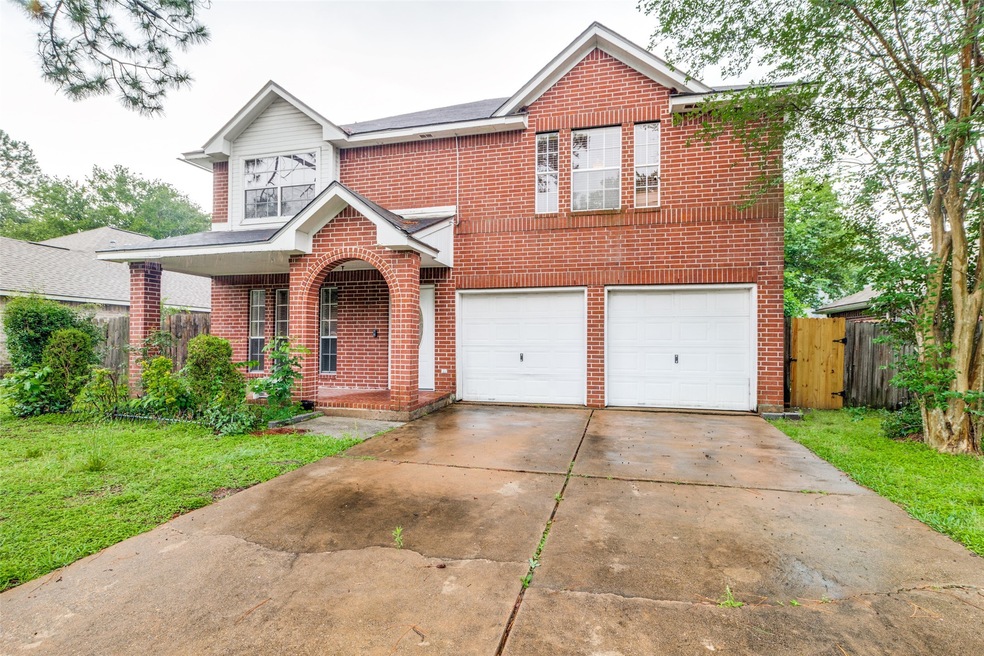 8207 Summertree Dr, Houston, TX 77040 - photo 1