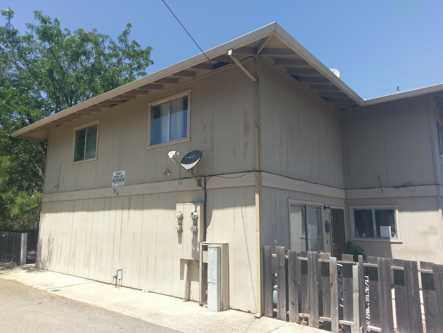 1810 Laurel Ave, Redding, CA 96001 - photo 1