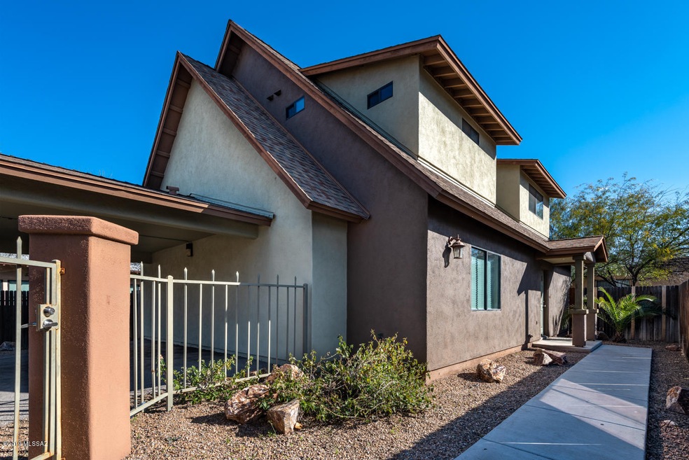1361 Tyndall Ave-1