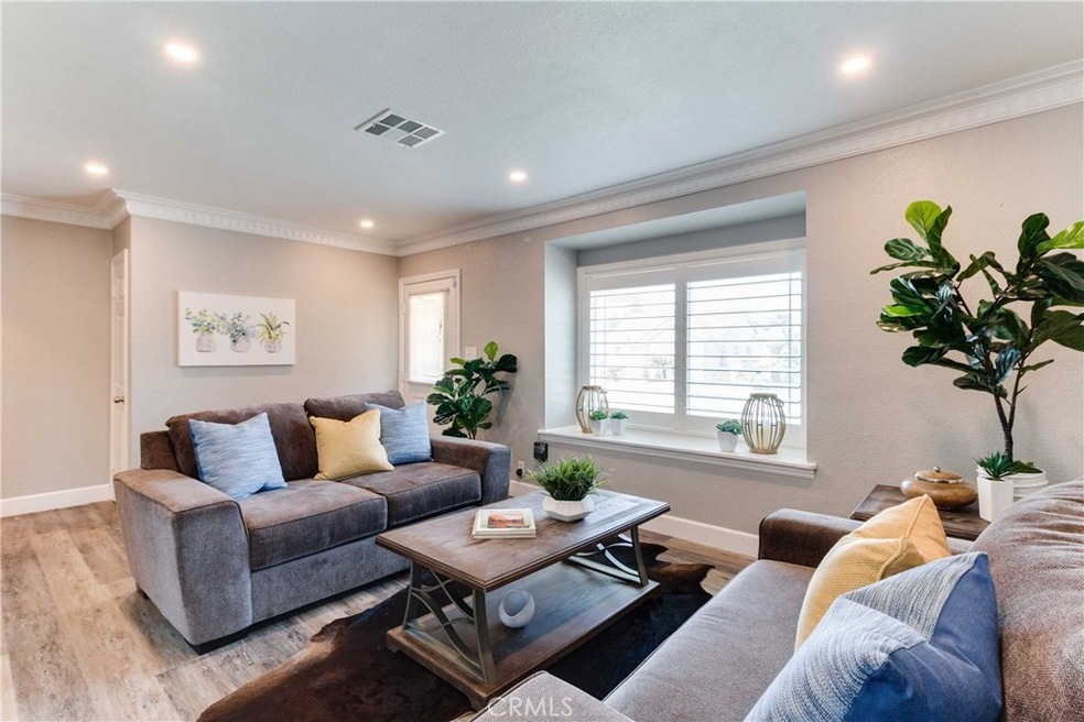 1122 E 122nd St, Los Angeles, CA 90059 - photo 1