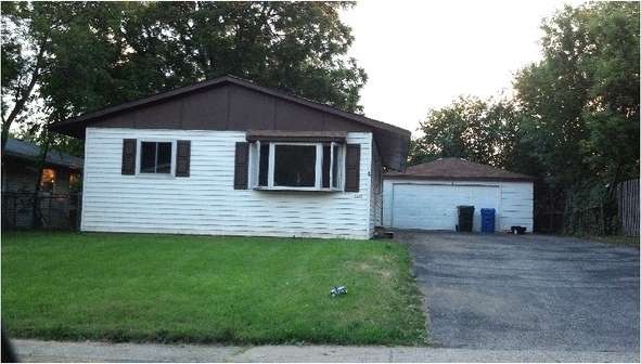 1020 Tacoma St, Carpentersville, IL 60110 - photo 1