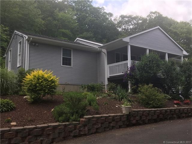 391 Oxford Rd, Oxford, CT 06478 - photo 1