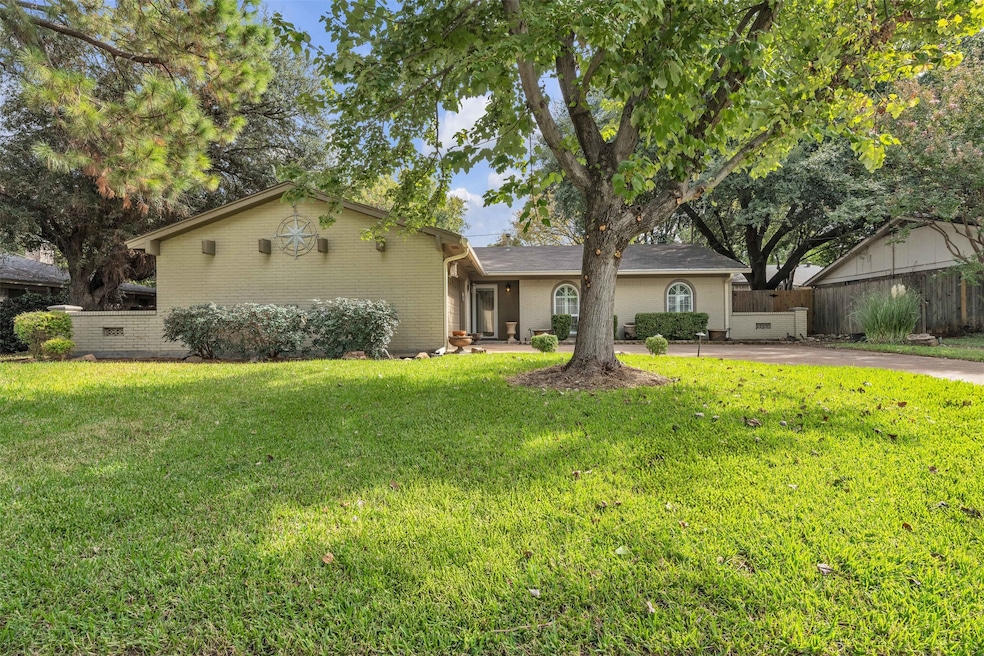 For Rent $2,250/month