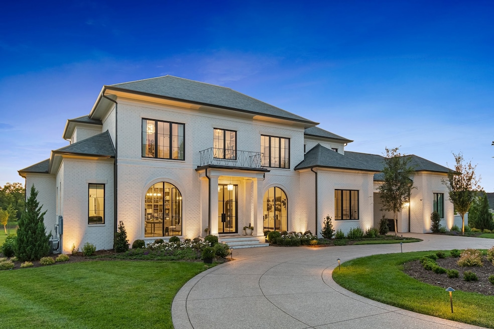 Sold $3,112,500 • Co-Listing Agent