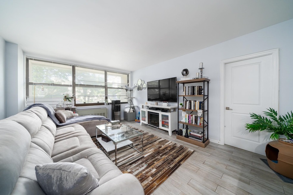 The Galaxy Towers unit 19E, Guttenberg, NJ 07093 - photo 1