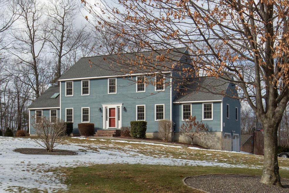 1 Diamond Dr, Derry, NH 03038 - photo 1