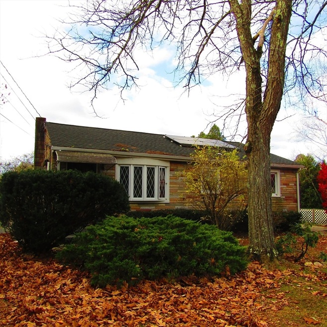 26 South St, Easthampton, MA 01027 - photo 1