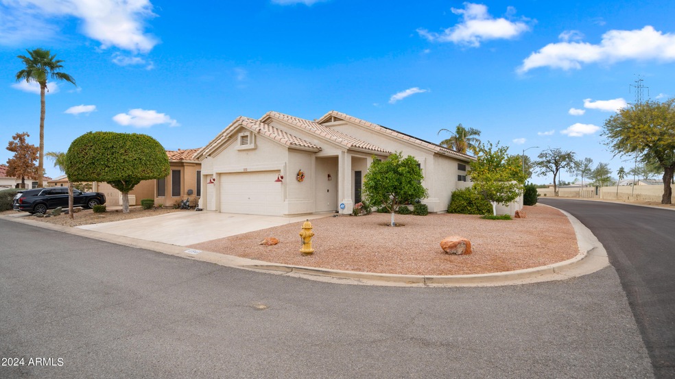11546 W Mule Deer Ct, Surprise, AZ 85378 - photo 1