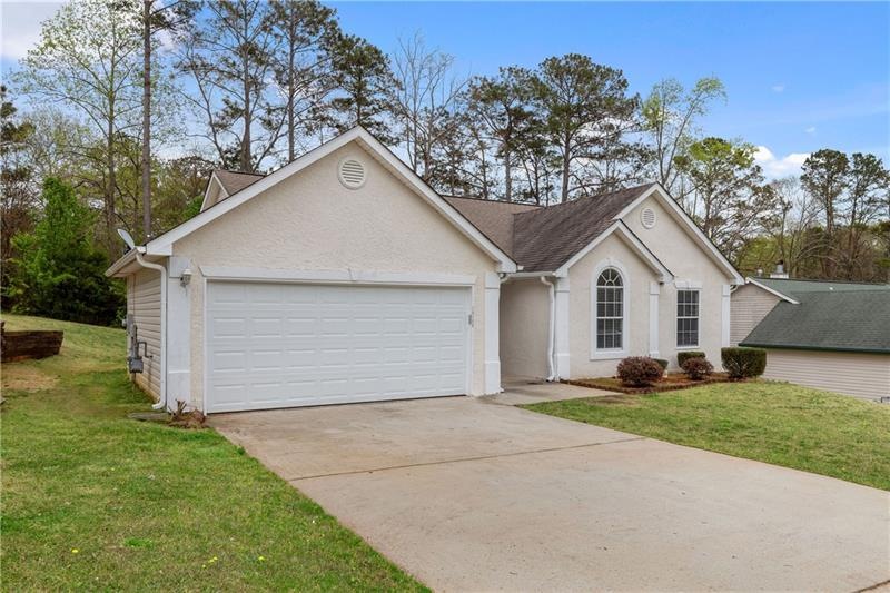 10146 Commons Way, Jonesboro, GA 30238 - photo 1