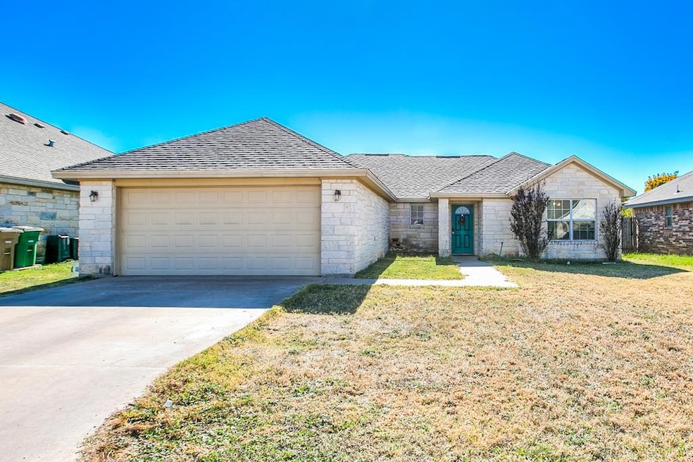 37 Tracie Trail, San Angelo, TX 76903 - photo 1