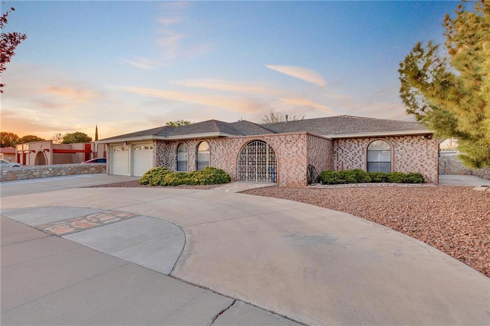 1969 Septiembre Dr, El Paso, TX 79935 - photo 1