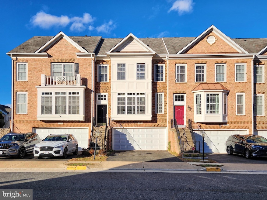 Pending $469,900 • Co-Listing Agent