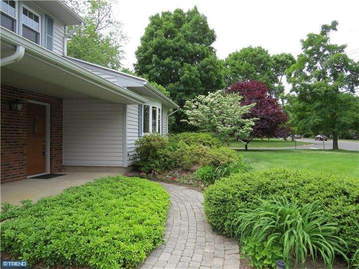 145 Hickory Corner Rd, East Windsor, NJ 08520 - photo 1