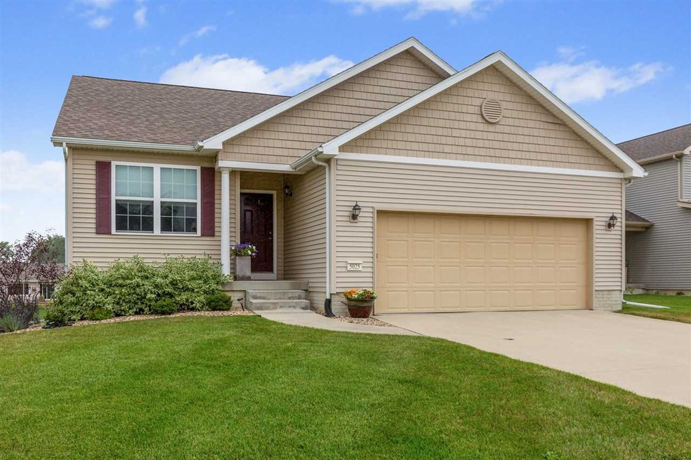 5025 Luke St, Cedar Falls, IA 50613 - photo 1