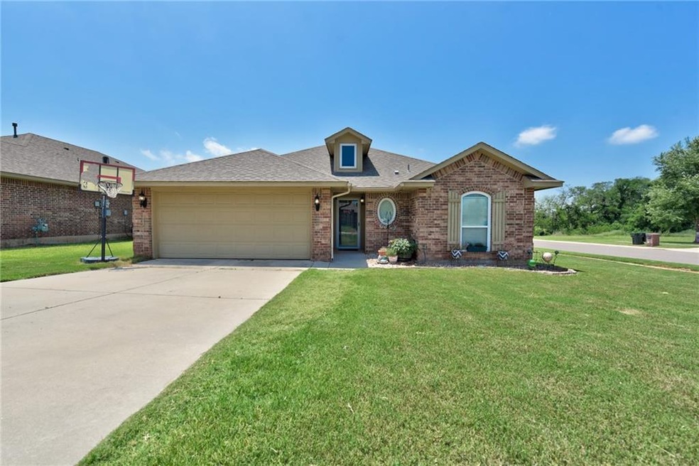 4400 Eagle Owl Dr, Norman, OK 73072 - photo 1