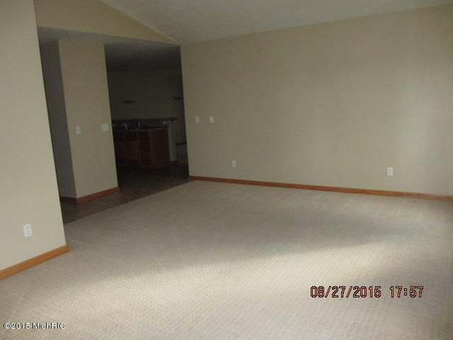 22 Brewer Park Cir unit 1, Grand Rapids, MI 49548 - photo 1