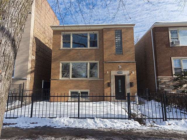 6313 N Sacramento Ave, Chicago, IL 60659 - photo 1