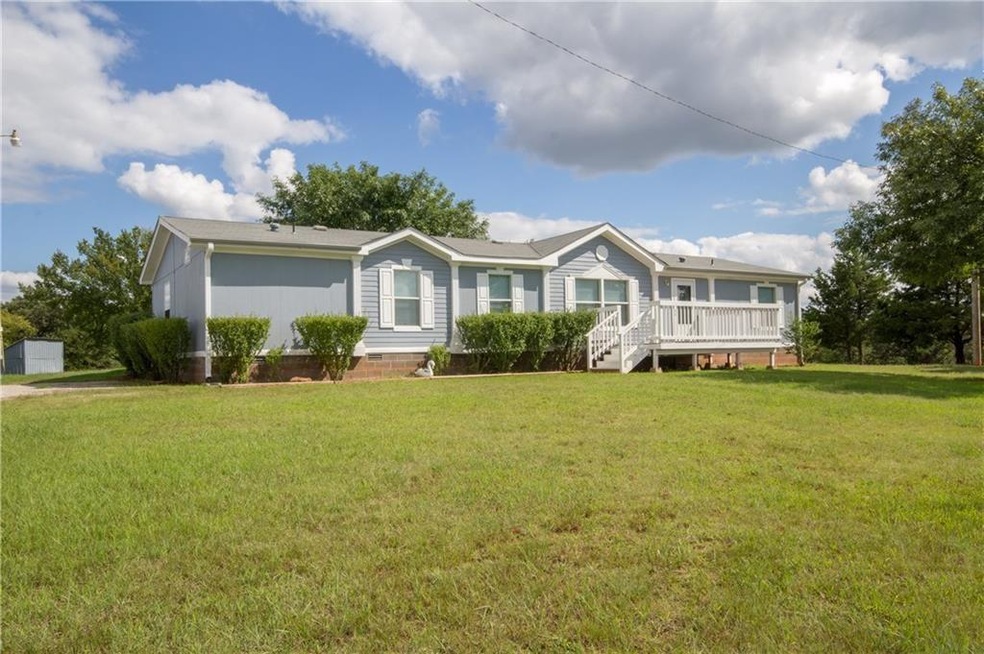 22667 Fishmarket Rd, Tecumseh, OK 74873 - photo 1