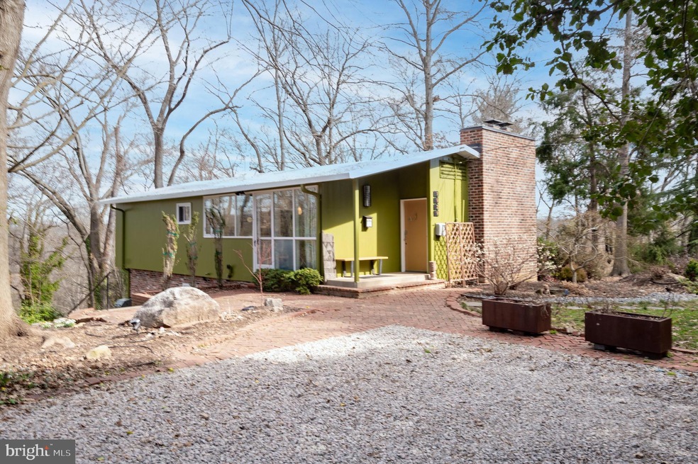 1929 Marthas Rd, Alexandria, VA 22307 - photo 1