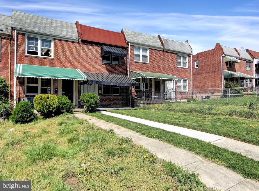 1016 Ellicott Dr, Baltimore, MD 21216 - photo 1