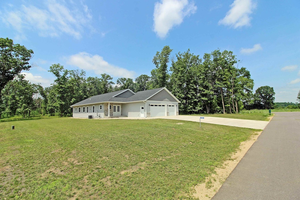 S12829 Spruce Trail, Spring Green, WI 53588 - photo 1