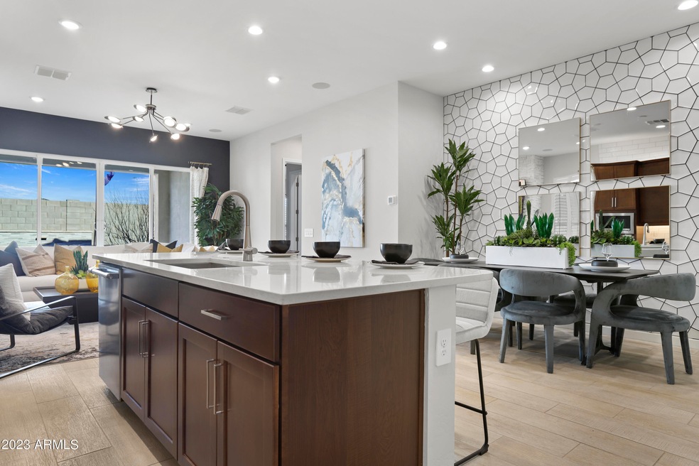 17_10476_W_Harmony_Ln__17