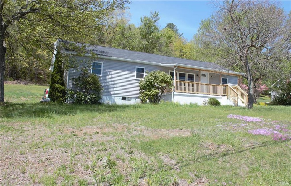 486 Jefferson St, Lehighton, PA 18235 - photo 1