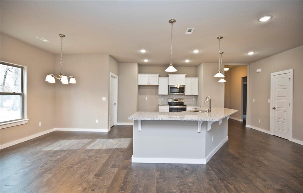 6 Allonby Cir, Bella Vista, AR 72714 - photo 1