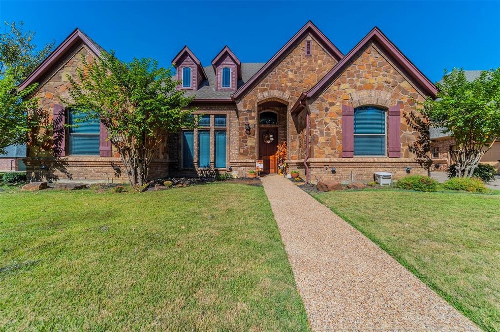 8501 Country Ridge Dr, North Richland Hills, TX 76182 - photo 1