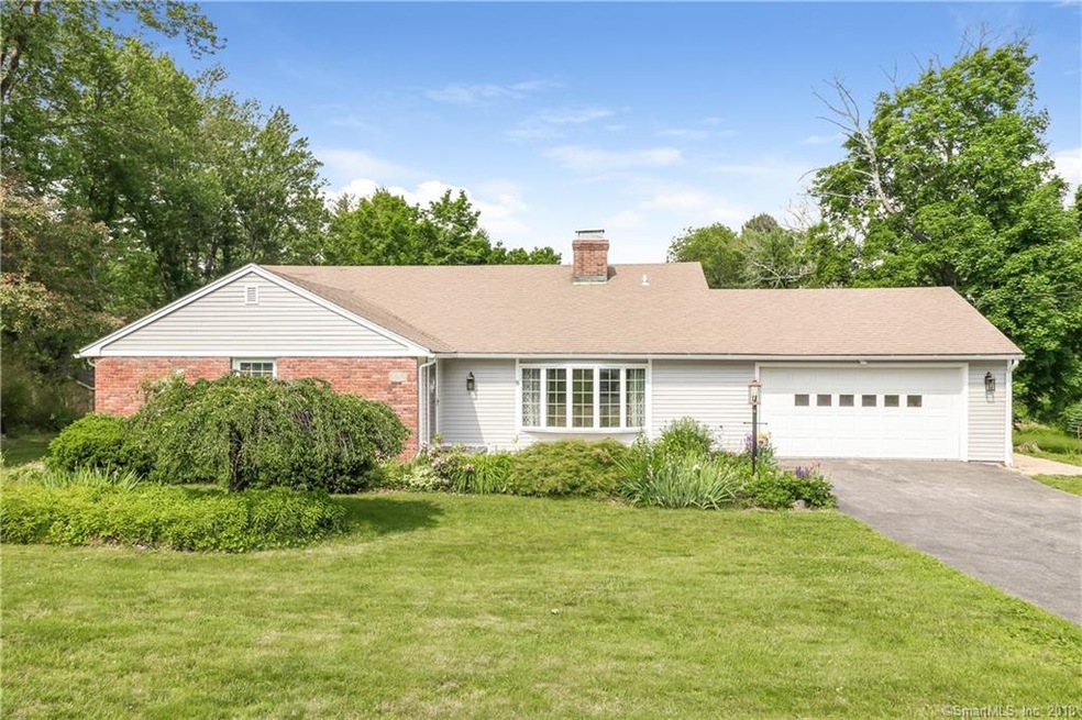 8 Boulevard, Newtown, CT 06470 - photo 1