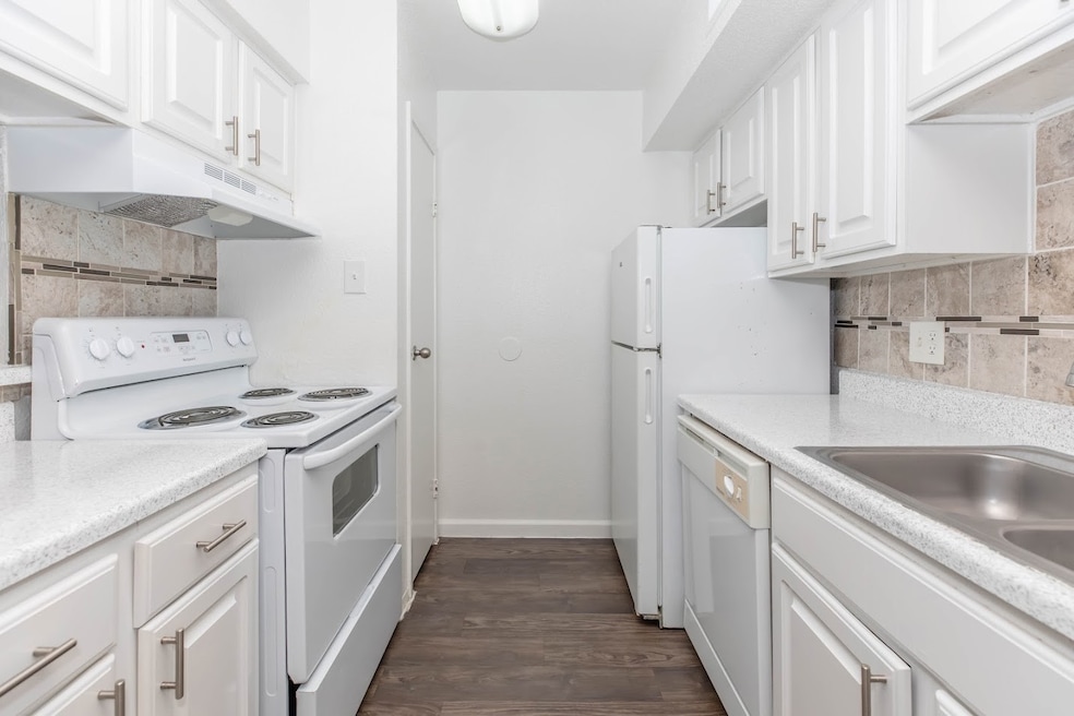 For Rent $1,139/month