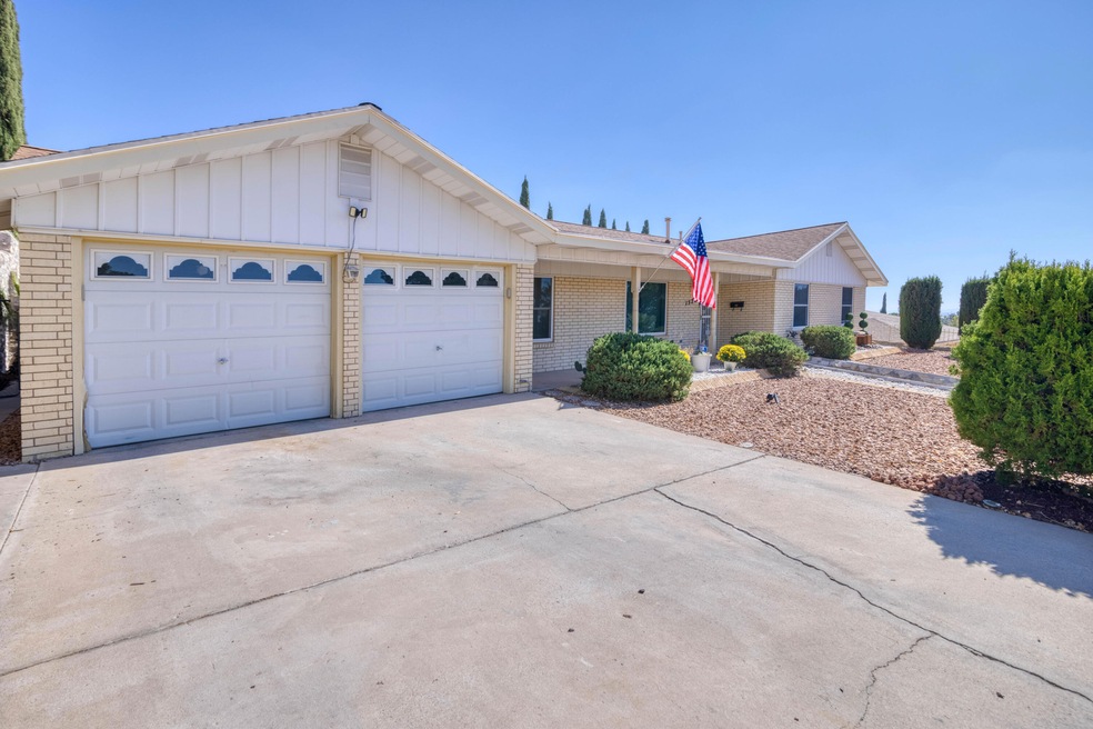 1528 Vista Real Dr, El Paso, TX 79935 - photo 1