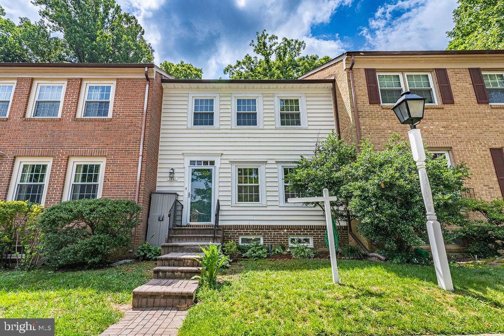 7951 Hidden Bridge Dr, Springfield, VA 22153 - photo 1