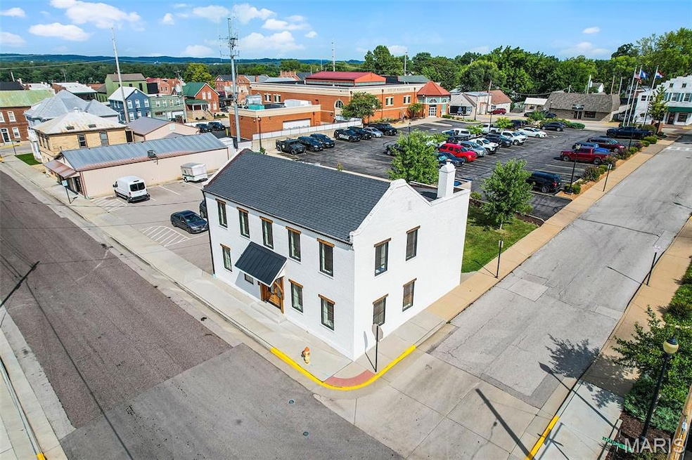 For Sale $565,000 • Co-Listing Agent