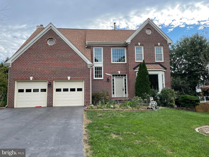 7715 Royal Azalea Ct, Springfield, VA 22153 - photo 1