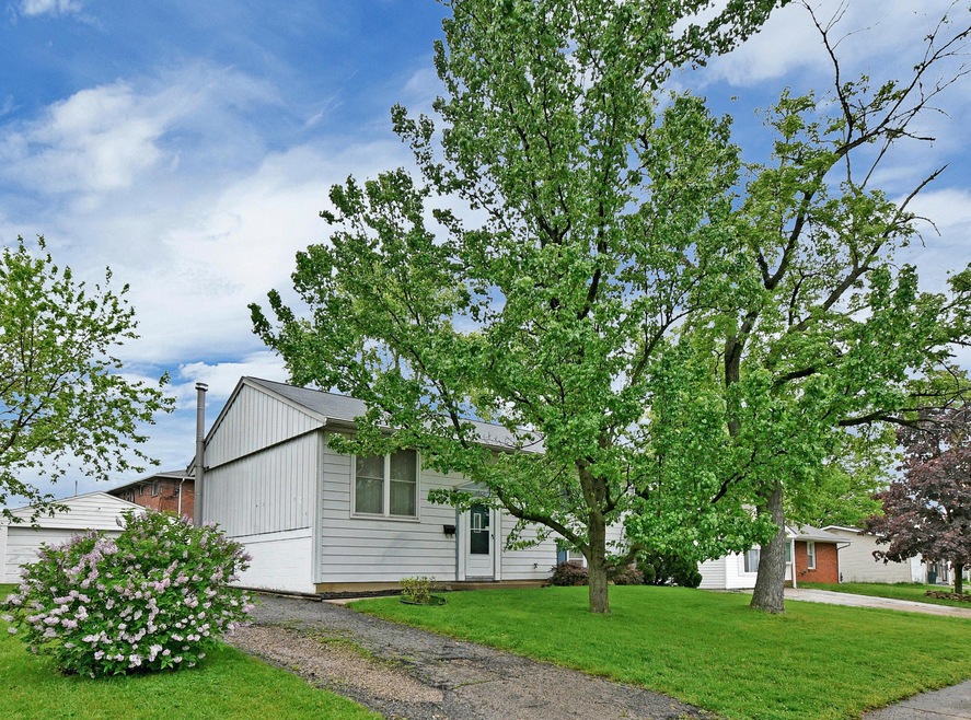 4660 Henley Ave.