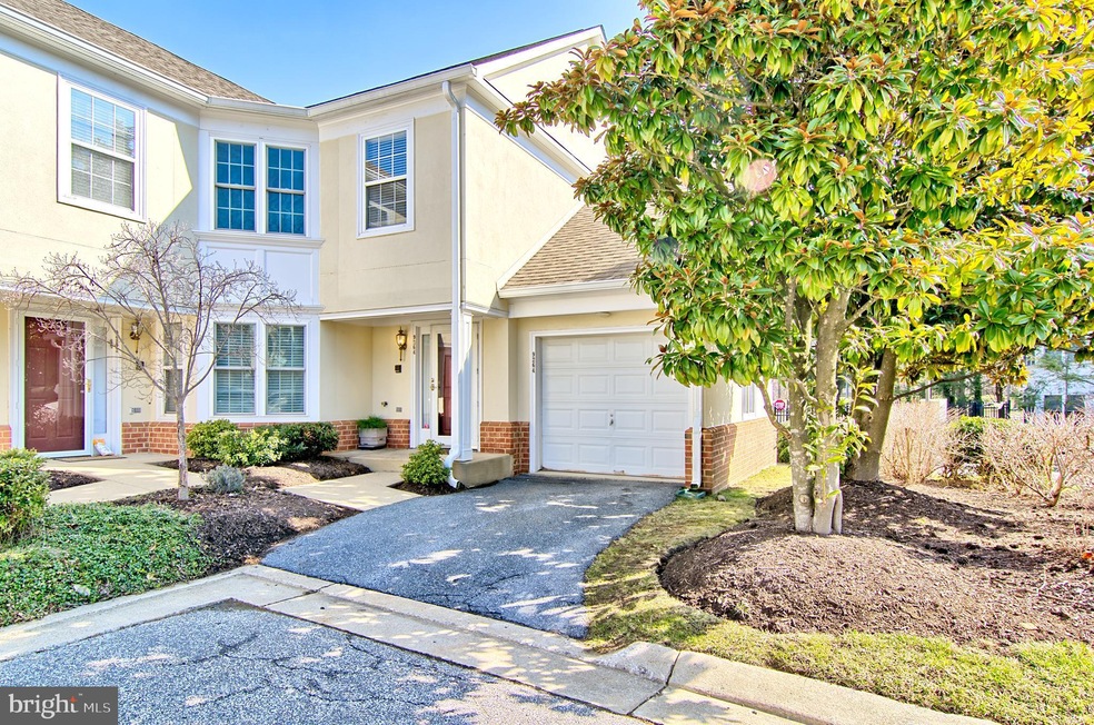 9264 Howard Square Dr unit 9264, Pikesville, MD 21208 - photo 1