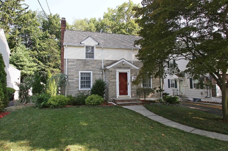 14 Franklin St, Cedar Grove, NJ 07009 - photo 1