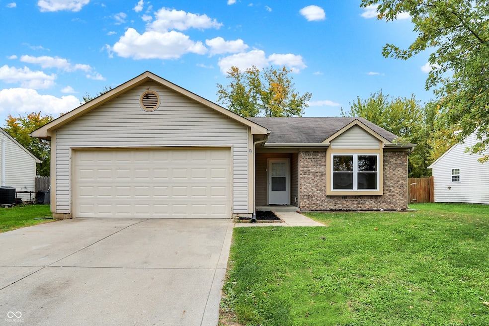 2855 Fieldstone Ct, Franklin, IN 46131 - photo 1