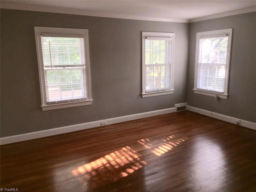 1614 W 1st St, Winston Salem, NC 27104 - photo 1