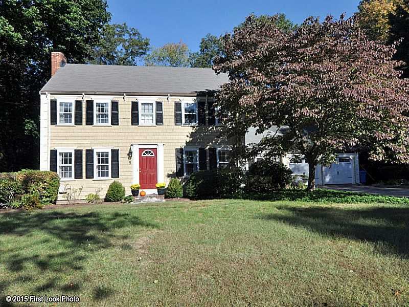 5 Esek Hopkins Ln, Cumberland, RI 02864 - photo 1