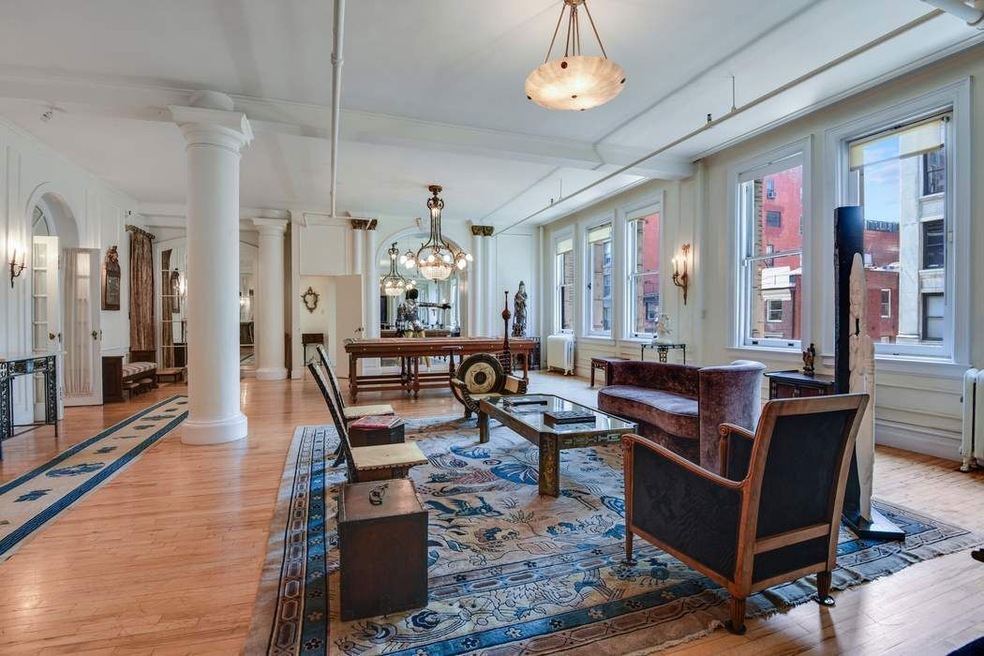 Pending $3,995,000 • Co-Listing Agent