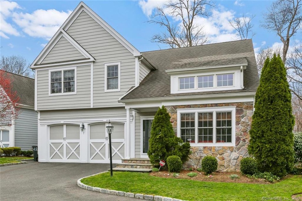 154 Pepper Ridge Rd unit 7, Stamford, CT 06905 - photo 1
