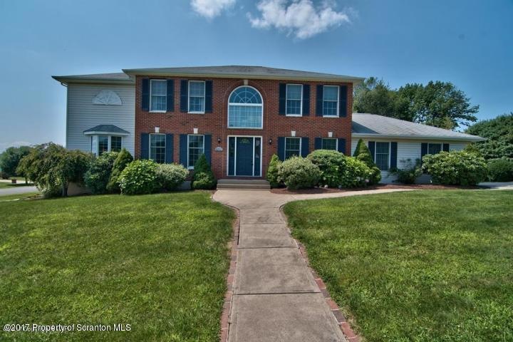 401 Sunrise Blvd, Moscow, PA 18444 - photo 1