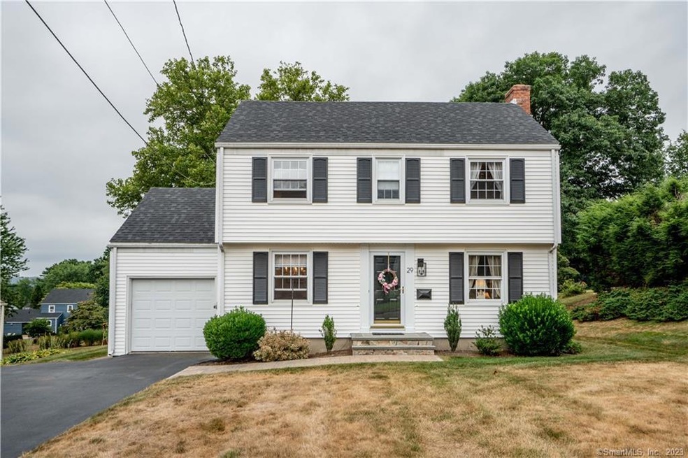 29 Rockledge Dr, West Hartford, CT 06107 - photo 1